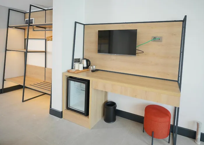 酒店 Aylin 马尔马里斯